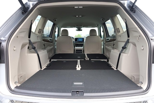 Volkswagen Atlas Vehicle Image 09