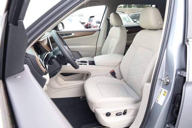 Volkswagen Atlas Vehicle Image 10