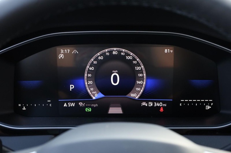 Volkswagen Jetta Vehicle Full-screen Gallery Image 10