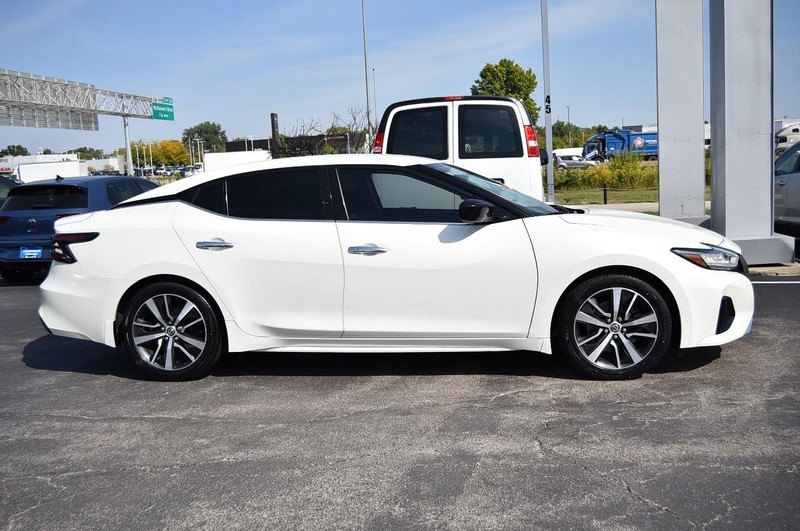 Nissan Maxima Vehicle Image 05