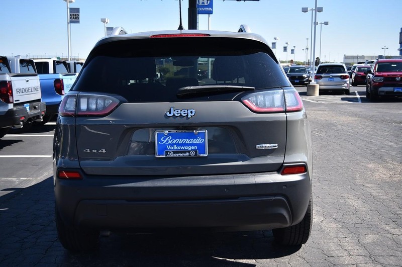 Jeep Cherokee Vehicle Image 06