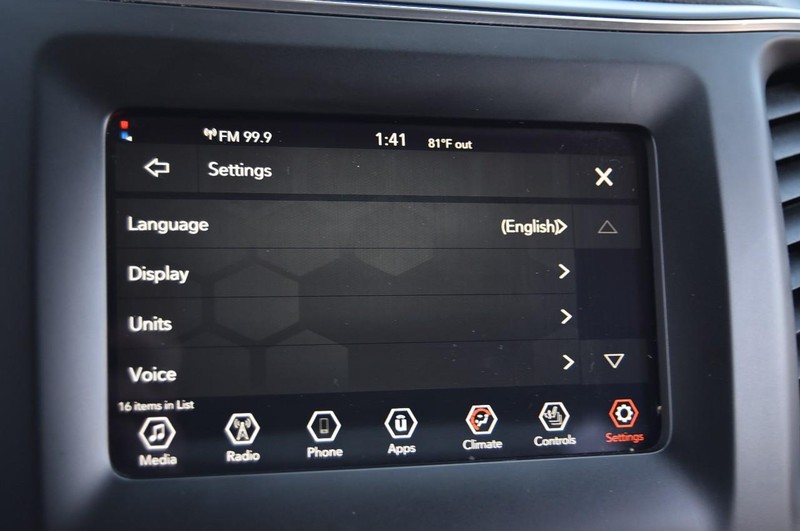 Jeep Cherokee Vehicle Image 14