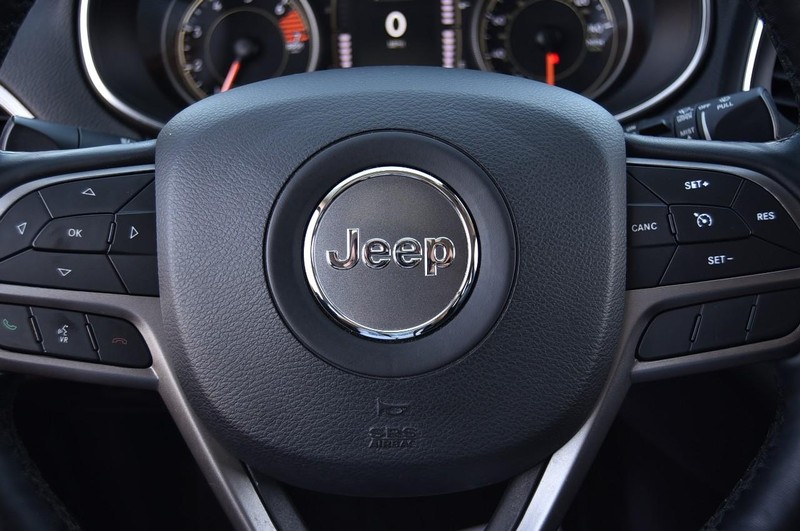 Jeep Cherokee Vehicle Image 19