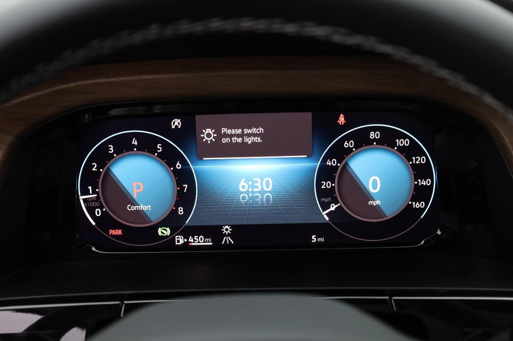 Volkswagen Atlas Vehicle Full-screen Gallery Image 14