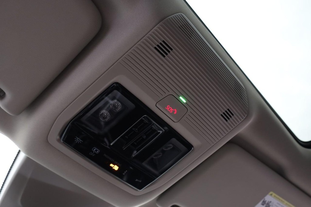 Volkswagen Atlas Vehicle Full-screen Gallery Image 20