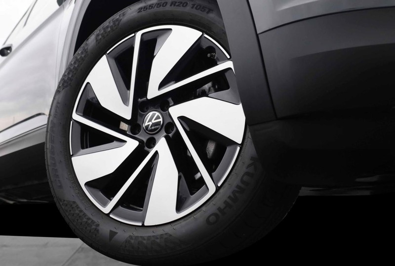 Volkswagen Atlas Vehicle Image 03