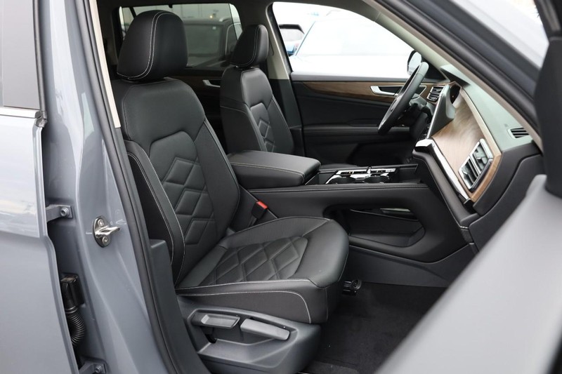 Volkswagen Atlas Vehicle Image 30