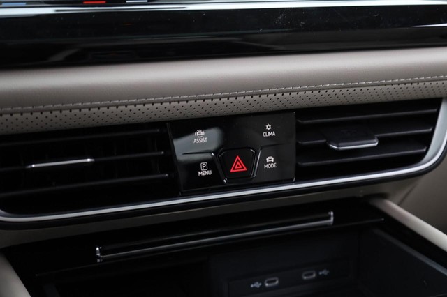 Volkswagen Atlas Vehicle Image 17