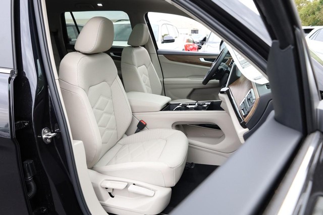 Volkswagen Atlas Vehicle Image 30