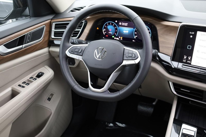 Volkswagen Atlas Vehicle Full-screen Gallery Image 27