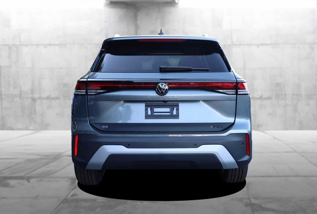 Volkswagen Tiguan Vehicle Image 06