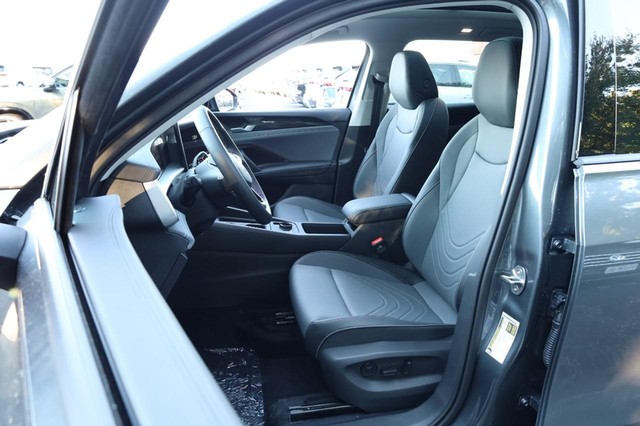 Volkswagen Tiguan Vehicle Image 08