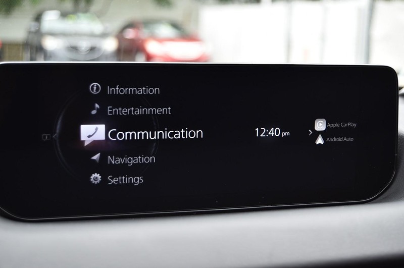 Mazda CX-50 Vehicle Full-screen Gallery Image 13