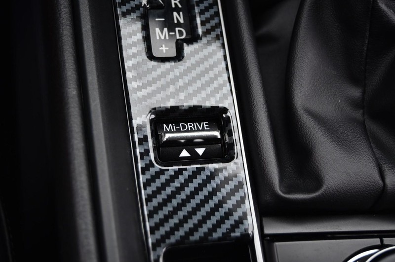 Mazda CX-50 Vehicle Full-screen Gallery Image 16