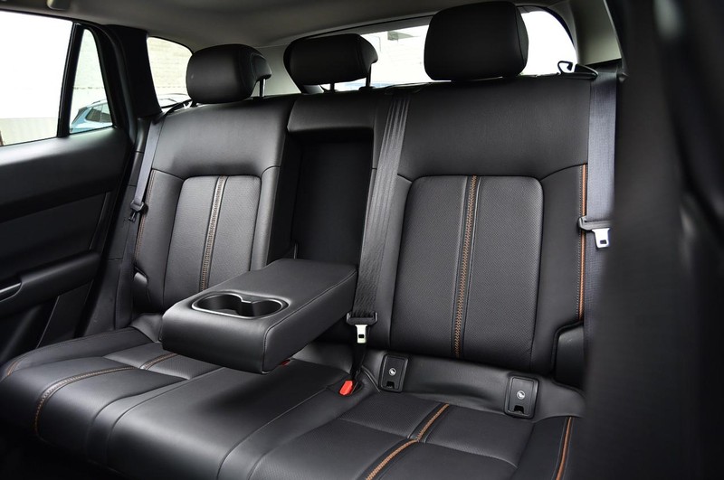 Mazda CX-50 Vehicle Full-screen Gallery Image 22