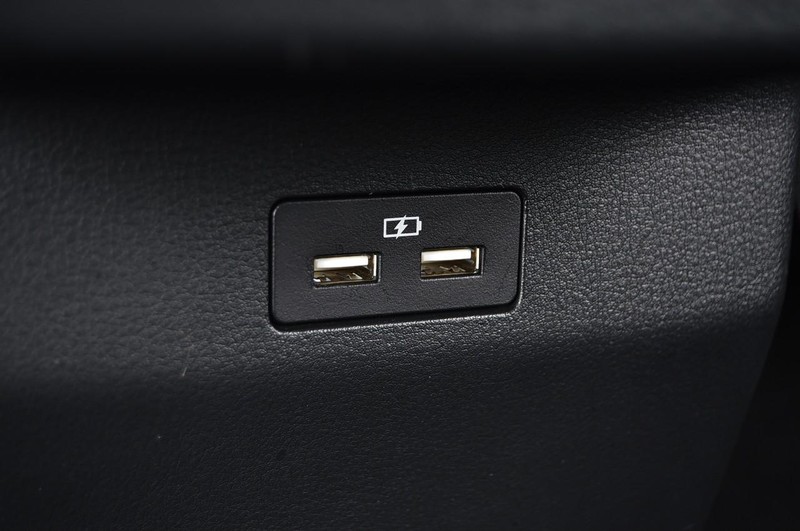 Mazda CX-50 Vehicle Full-screen Gallery Image 24