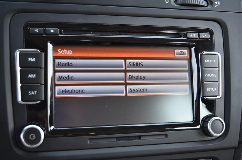 Volkswagen Jetta SportWagen Vehicle Image 12