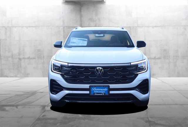 Volkswagen Atlas Cross Sport Vehicle Image 04