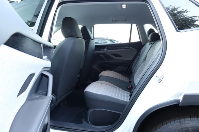 Volkswagen Tiguan Vehicle Image 19