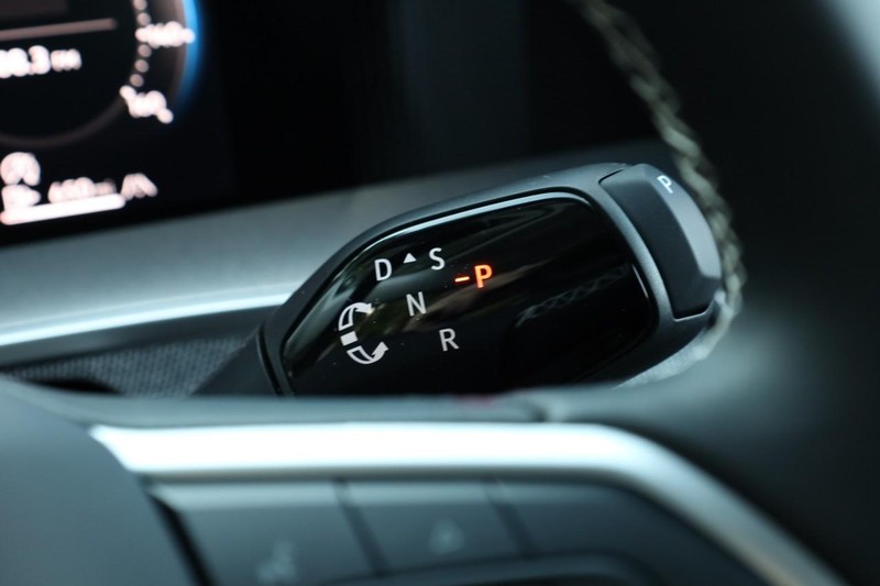 Volkswagen Tiguan Vehicle Image 14