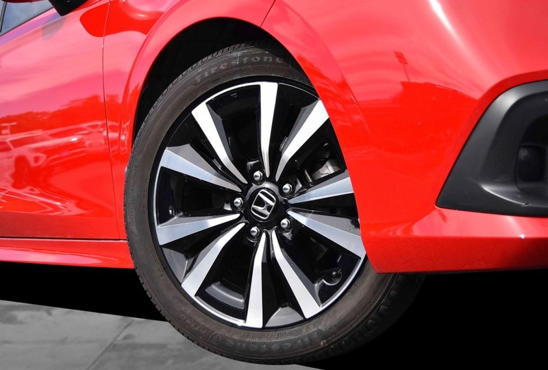 Honda Civic Sedan Vehicle Image 03