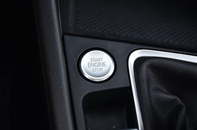 Volkswagen Jetta Vehicle Image 17