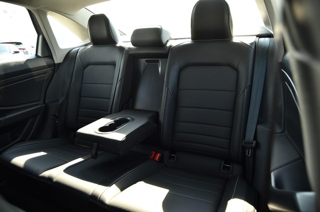 Volkswagen Jetta Vehicle Image 21