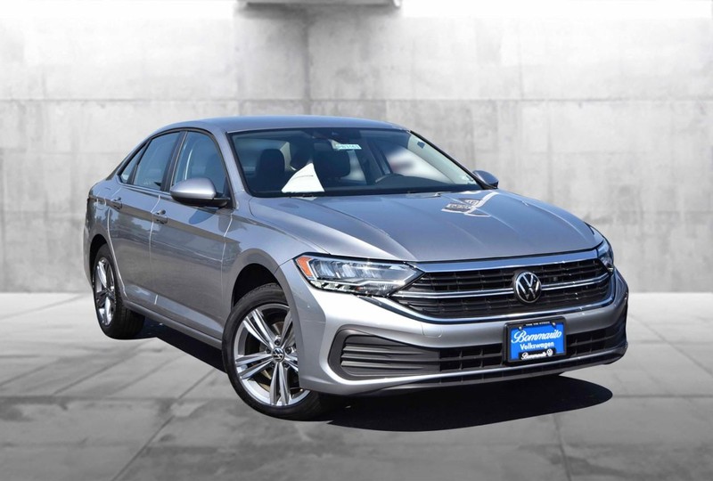 Volkswagen Jetta Vehicle Image 02