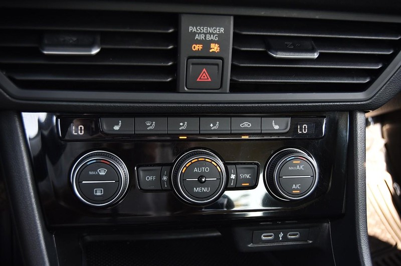 Volkswagen Jetta Vehicle Image 15