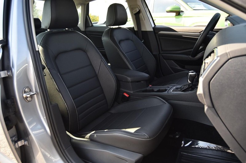 Volkswagen Jetta Vehicle Image 20