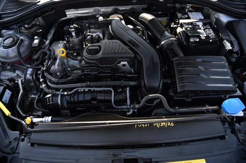 Volkswagen Jetta Vehicle Image 23