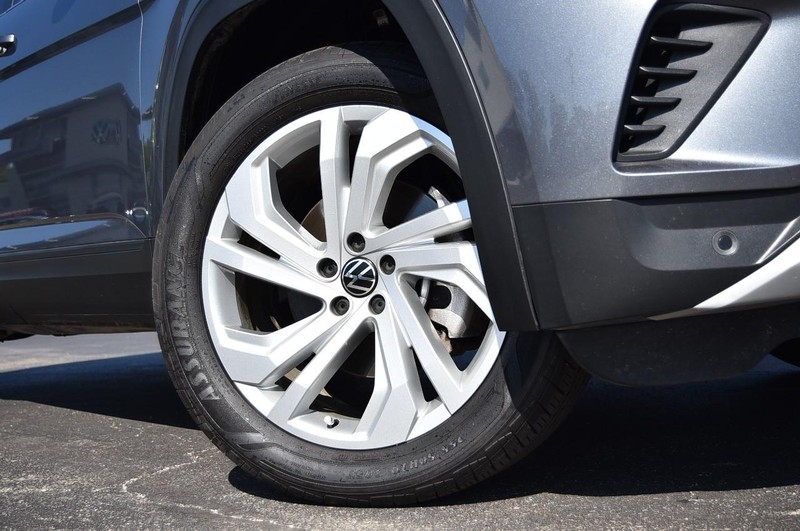 Volkswagen Atlas Vehicle Image 03