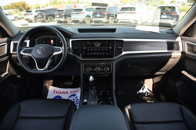 Volkswagen Atlas Vehicle Image 07