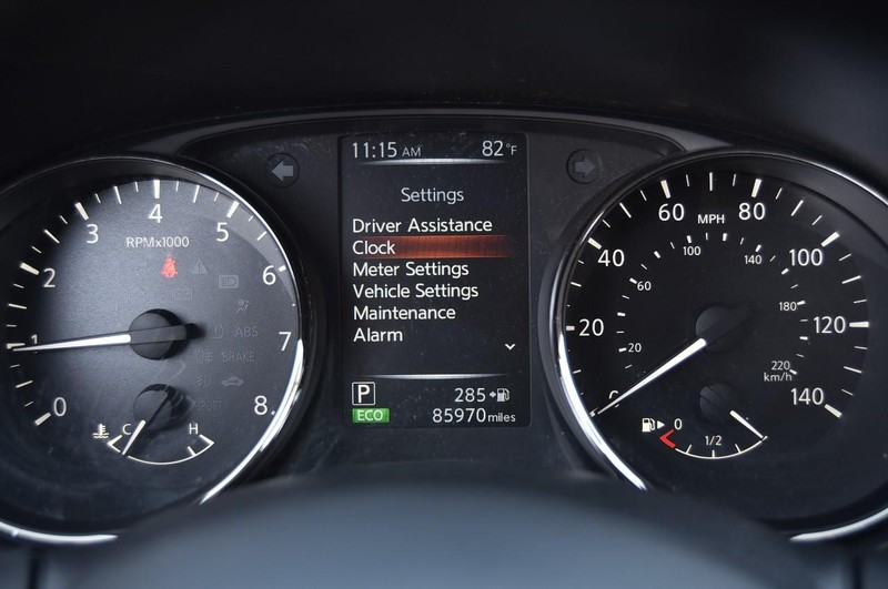 Nissan Rogue Vehicle Image 14