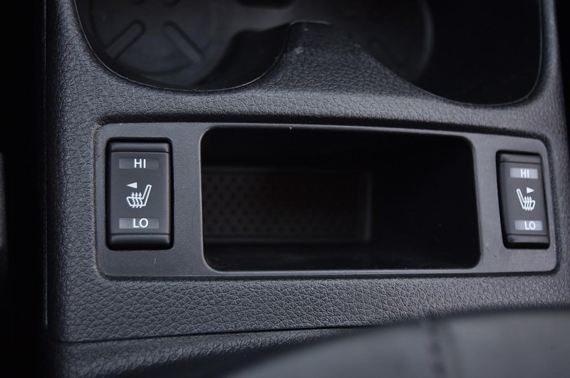 Nissan Rogue Vehicle Image 19