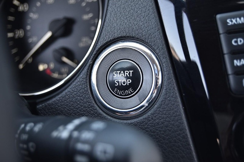 Nissan Rogue Vehicle Image 20