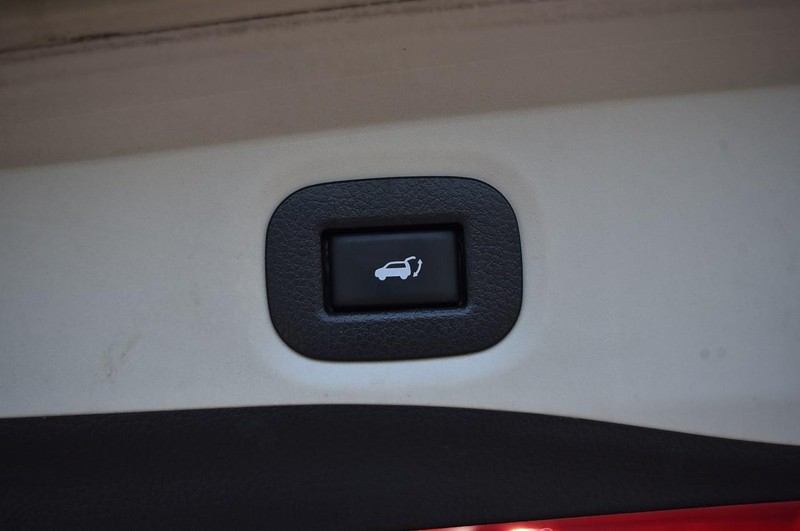 Nissan Rogue Vehicle Image 27