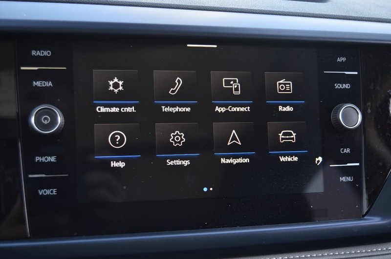 Volkswagen Taos Vehicle Image 14