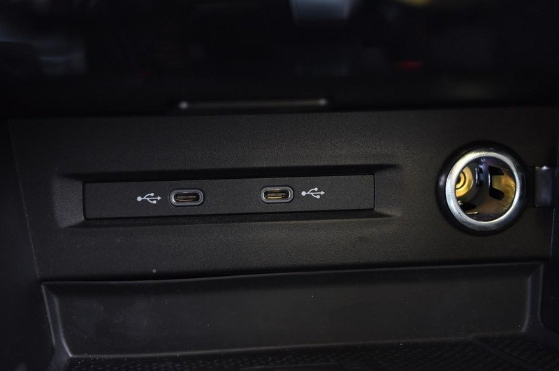 Volkswagen Taos Vehicle Image 16
