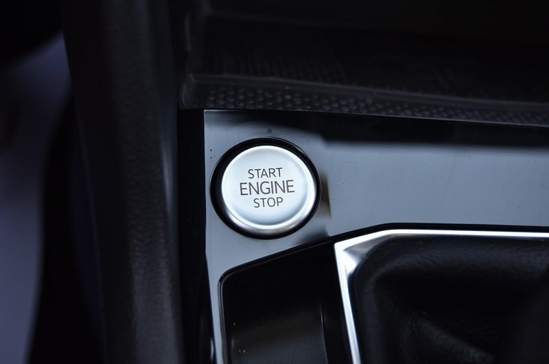 Volkswagen Taos Vehicle Image 17