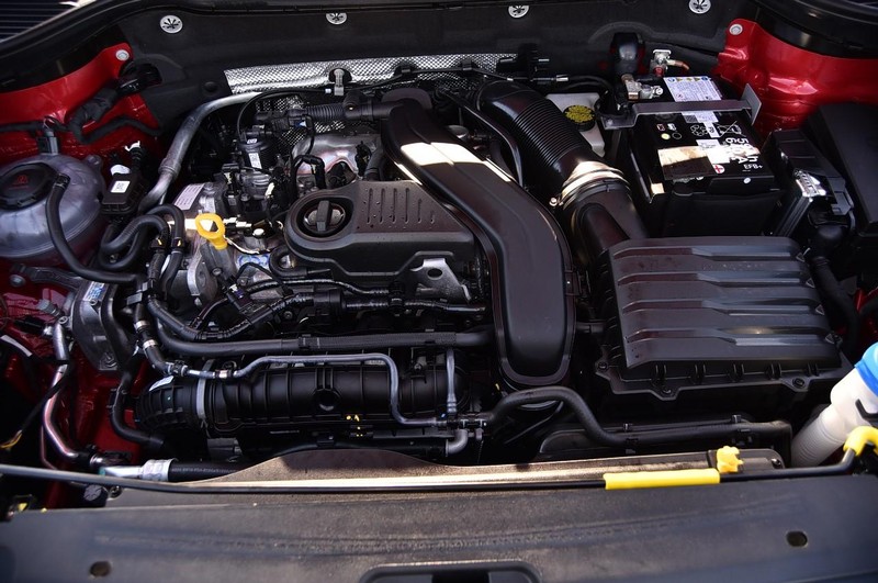 Volkswagen Taos Vehicle Image 27
