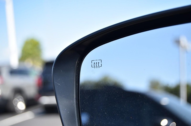 Nissan Rogue Vehicle Image 11
