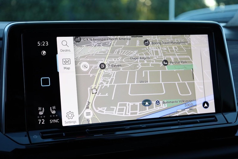 Volkswagen Atlas Vehicle Full-screen Gallery Image 14