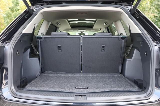 Volkswagen Atlas Vehicle Image 09