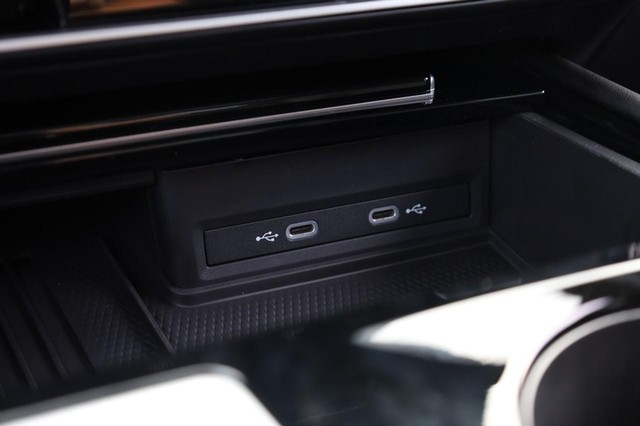 Volkswagen Atlas Vehicle Image 18