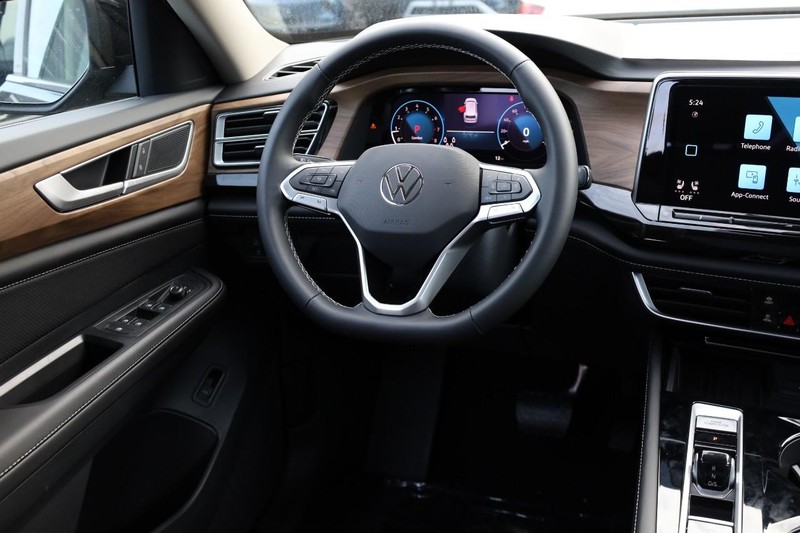 Volkswagen Atlas Vehicle Full-screen Gallery Image 27