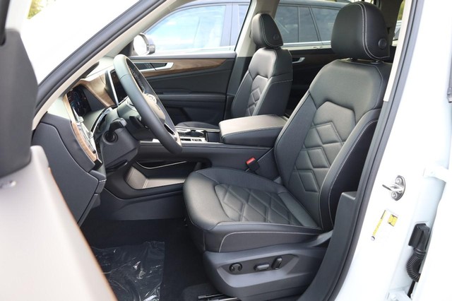 Volkswagen Atlas Vehicle Image 10