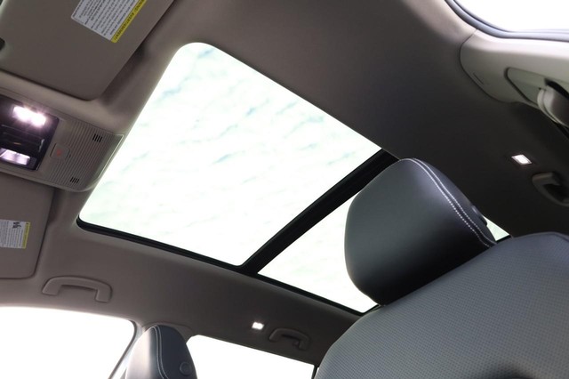 Volkswagen Atlas Vehicle Image 11