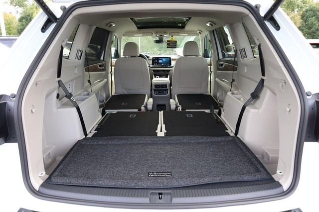 Volkswagen Atlas Vehicle Image 09