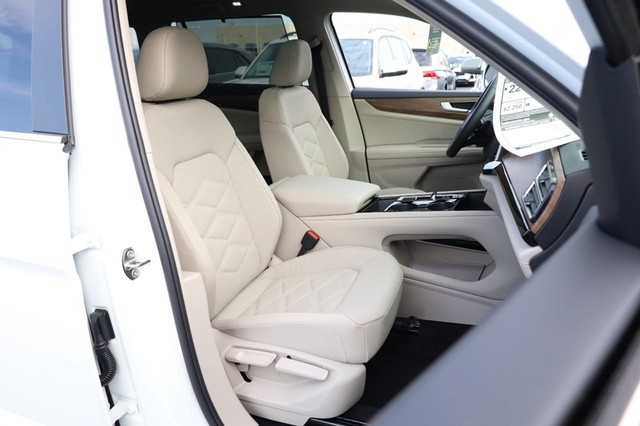 Volkswagen Atlas Vehicle Image 30